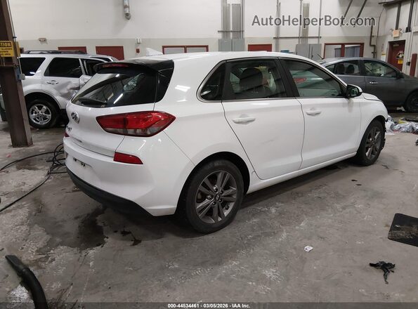 KMHH35LE1JU019516 2018 HYUNDAI ELANTRA GT White Trasero derecho