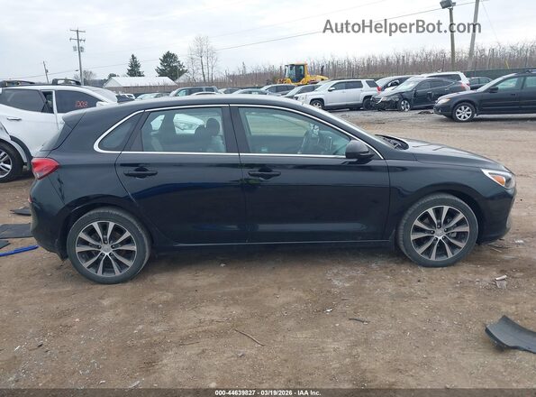 KMHH35LE2JU016382 2018 HYUNDAI ELANTRA GT Черный Вид задней части салона