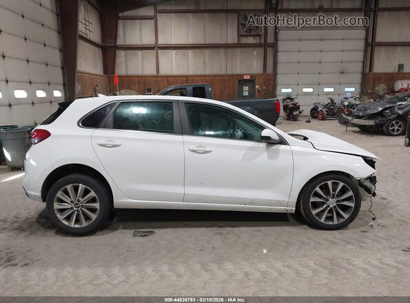 KMHH35LE5LU140469 2020 HYUNDAI ELANTRA GT White Rear interior view