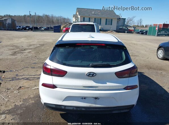 KMHH35LE6KU114672 2019 HYUNDAI ELANTRA GT White 