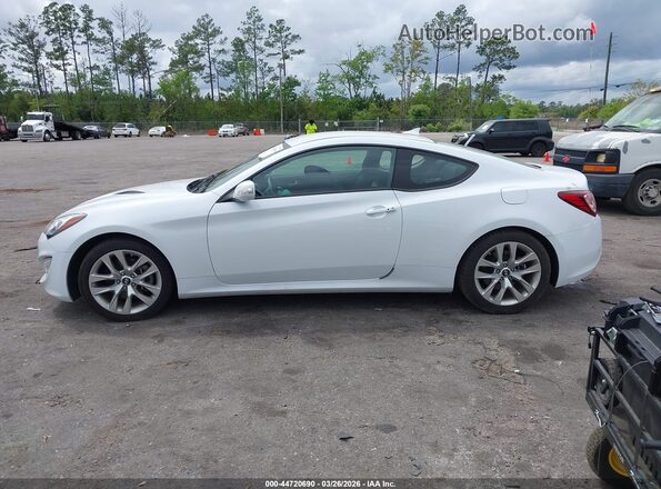 KMHHT6KJ7GU134795 2016 HYUNDAI GENESIS White 