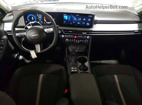 KMHL24JA3SA444570 2025 HYUNDAI SONATA Белый Вид панели приборов