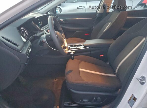 KMHL64JA3PA324666 2023 HYUNDAI SONATA White Вид салону спереду