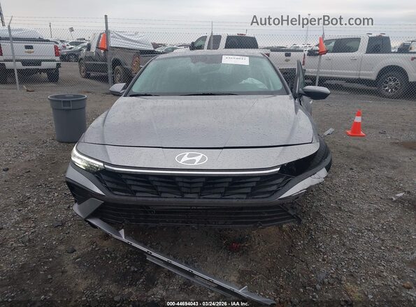 KMHLL4DG3TU157601 2026 HYUNDAI ELANTRA Серебряный Вид задней части салона
