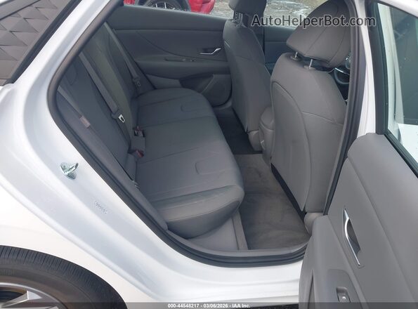 KMHLL4DG5SU862057 2025 HYUNDAI ELANTRA White VIN կոդի պիտակի տեսք