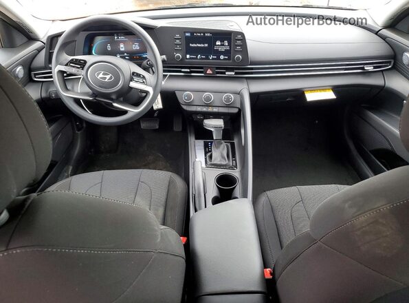 KMHLL4DG5TU110411 2026 HYUNDAI ELANTRA White Вид панелі приладів