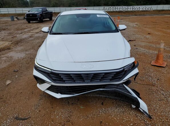 KMHLL4DG5TU110411 2026 HYUNDAI ELANTRA White Вид спереду
