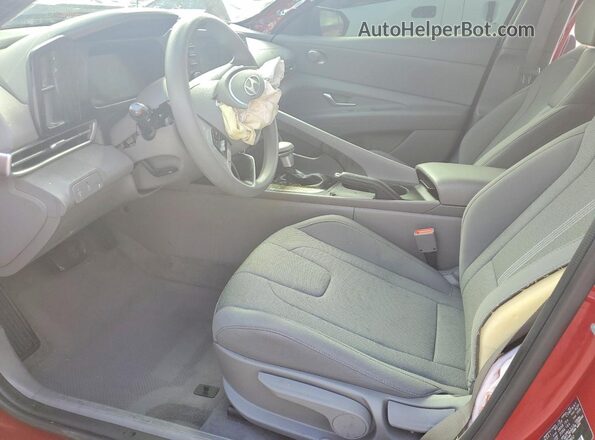 KMHLL4DG9RU667802 2024 HYUNDAI ELANTRA Red Вид салону спереду
