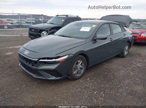 KMHLL4DG9SU958063 2025 HYUNDAI ELANTRA Gray წინა მარცხენა ხედი სამი მეოთხედიდან