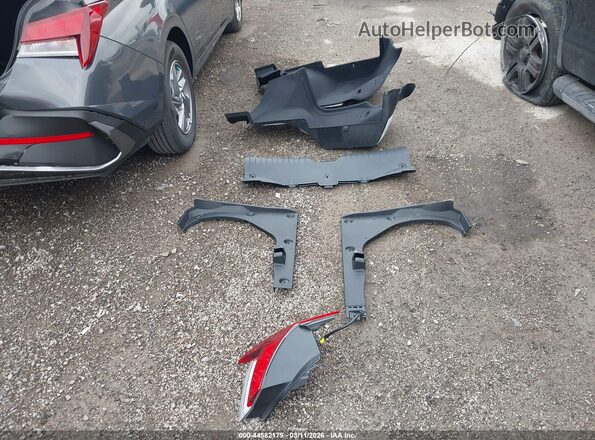 KMHLL4DG9SU958063 2025 HYUNDAI ELANTRA Gray ხელსაწყოთა პანელის ხედი