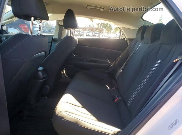KMHLM4AJ2MU008384 2021 HYUNDAI ELANTRA White უკანა სავარძლების ხედი