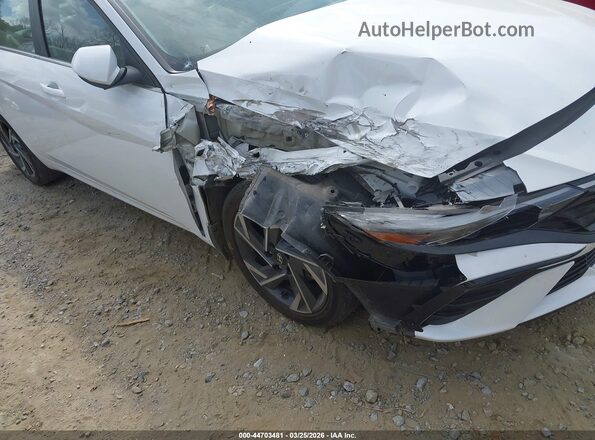 KMHLP4DG3SU888810 2025 HYUNDAI ELANTRA White Դիմացի տեսք