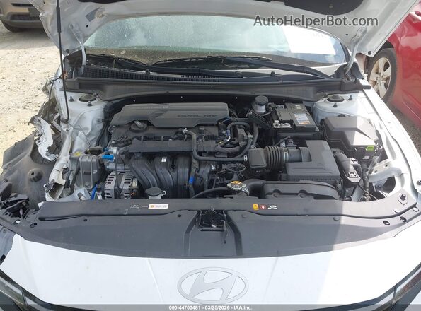 KMHLP4DG3SU888810 2025 HYUNDAI ELANTRA White Հետևի տեսք