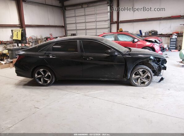 KMHLS4AG0PU557001 2023 HYUNDAI ELANTRA Black Widok wnętrza z tyłu