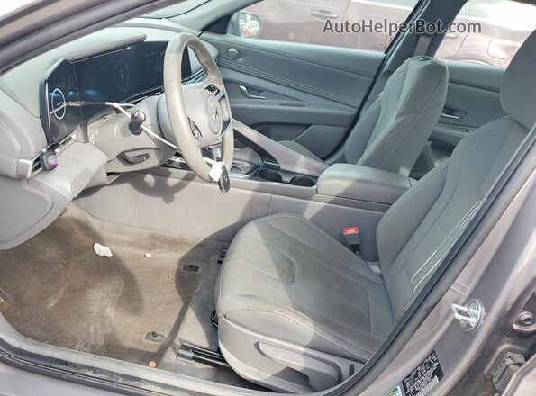 KMHLS4AG6PU386125 2023 HYUNDAI ELANTRA Silver Widok wnętrza z przodu