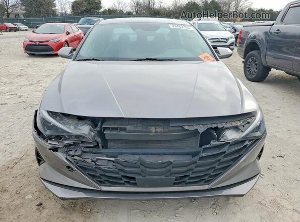 KMHLS4AG6PU386125 2023 HYUNDAI ELANTRA Silver Widok z przodu