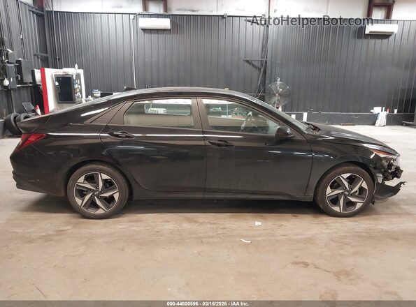 KMHLS4AGXPU556101 2023 HYUNDAI ELANTRA Black Սալոնի 360 աստիճան տեսք