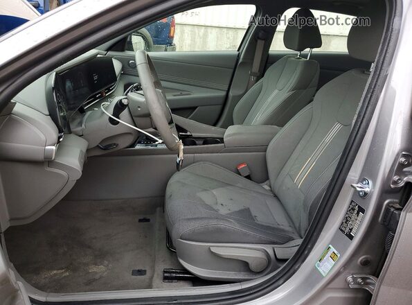 KMHLS4DG1SU036681 2025 HYUNDAI ELANTRA Серый Вид салона спереди