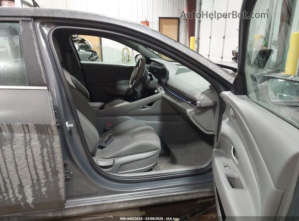 KMHLS4DG6SU031007 2025 HYUNDAI ELANTRA Gray Սալոնի դիմացի տեսք