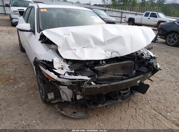 KMHLS4DG7SU007203 2025 HYUNDAI ELANTRA Белый Вид спереди