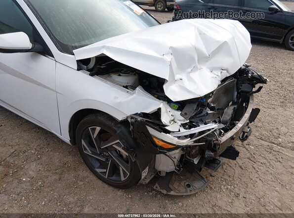 KMHLS4DG7SU007203 2025 HYUNDAI ELANTRA Белый Вид панели приборов