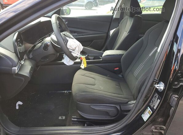 KMHLS4DGXSU907335 2025 HYUNDAI ELANTRA Black Вид салону спереду