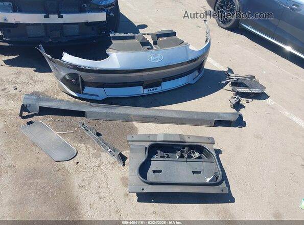 KMHM34AA4RA075956 2024 HYUNDAI IONIQ 6 Silver Vista del cuadro de instrumentos