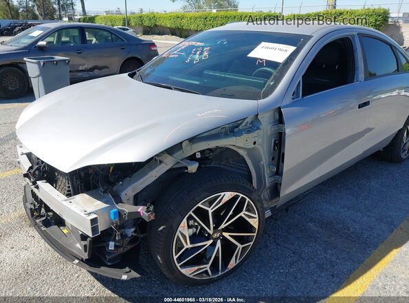 KMHM34AA7RA062179 2024 HYUNDAI IONIQ 6 Silver Դիմացի տեսք