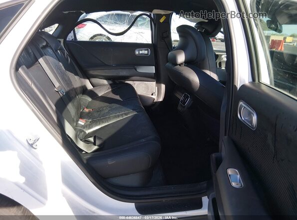 KMHM34AC2SA093346 2025 HYUNDAI IONIQ 6 White VIN կոդի պիտակի տեսք