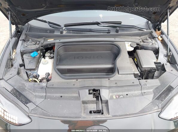 KMHM34AC3RA062987 2024 HYUNDAI IONIQ 6 Black Rear view