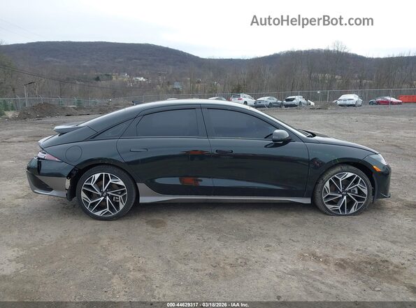KMHM34AC3RA062987 2024 HYUNDAI IONIQ 6 Black Rear interior view