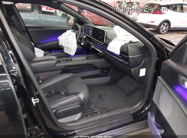 KMHM34AC4PA022933 2023 HYUNDAI IONIQ 6 Black Widok wnętrza z przodu