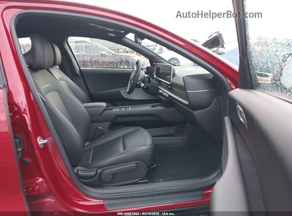 KMHM34AC6RA080271 2024 HYUNDAI IONIQ 6 Red Widok wnętrza z przodu