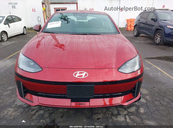KMHM34AC6RA080271 2024 HYUNDAI IONIQ 6 Red Widok wnętrza z tyłu