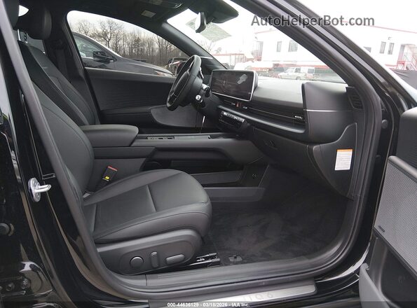 KMHM54AA9SA105162 2025 HYUNDAI IONIQ 6 Black Front interior view