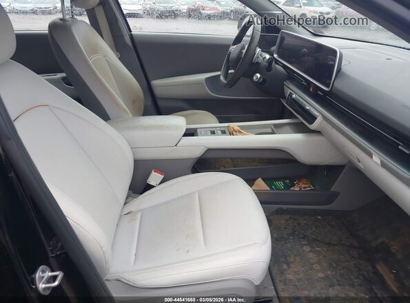 KMHM54AC2PA026926 2023 HYUNDAI IONIQ 6 Black 