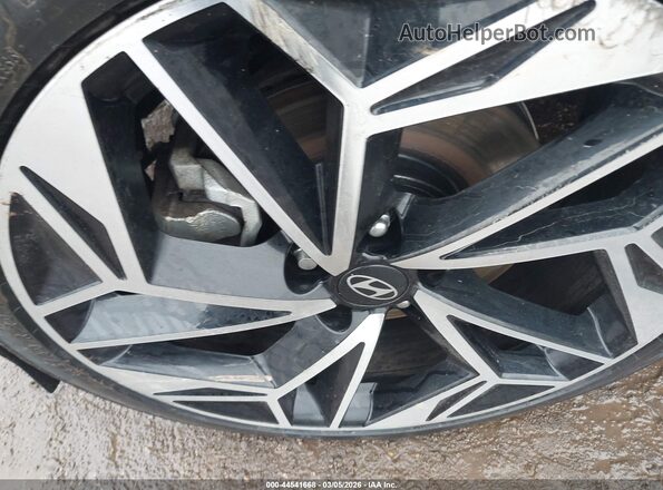 KMHM54AC2PA026926 2023 HYUNDAI IONIQ 6 Black 