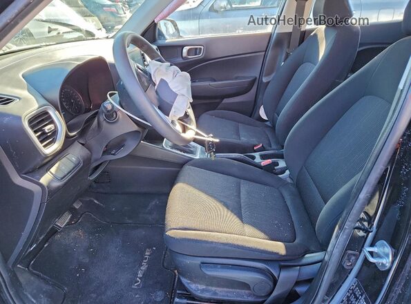 KMHRB8A31MU068357 2021 HYUNDAI VENUE Black Вид салону спереду