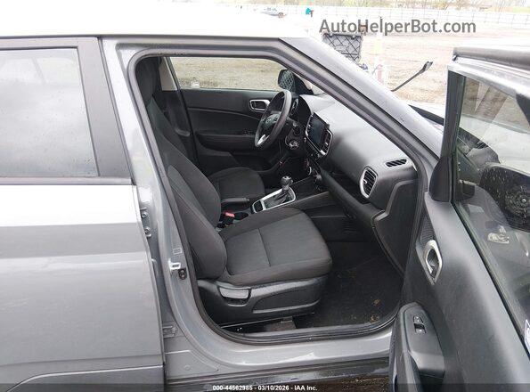 KMHRB8A3XMU073895 2021 HYUNDAI VENUE Gray Front interior view