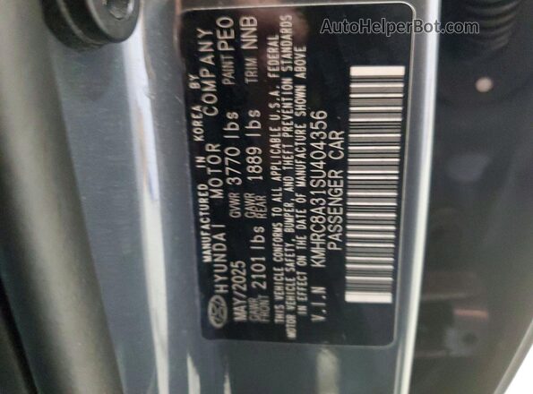 KMHRC8A31SU404356 2025 HYUNDAI VENUE Gray Widok naklejki z numerem VIN