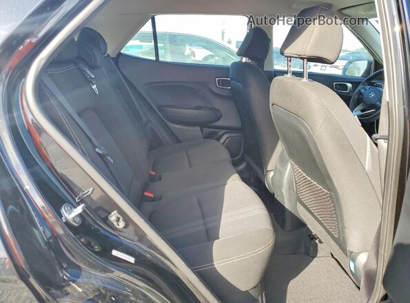 KMHRC8A32MU072964 2021 HYUNDAI VENUE Black Вид задньої частини салону