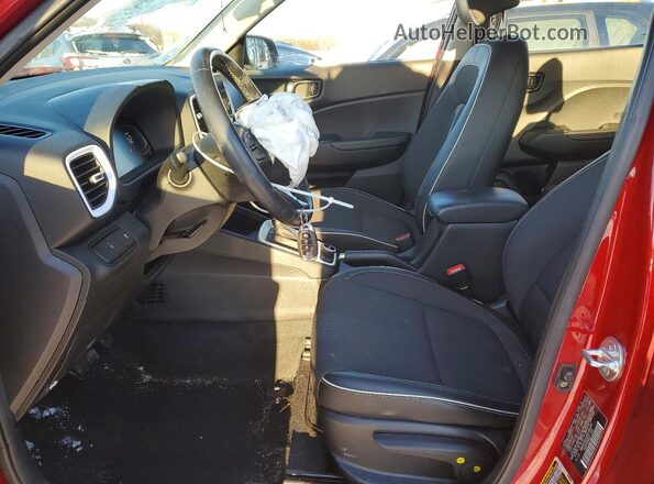 KMHRC8A32RU295044 2024 HYUNDAI VENUE Red Front interior view