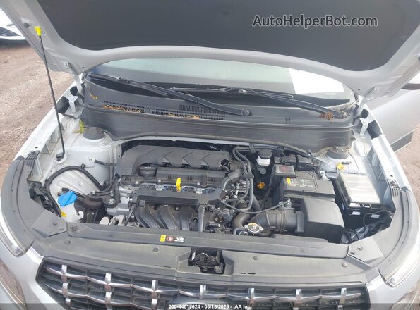 KMHRC8A33PU219054 2023 HYUNDAI VENUE Серебряный Вид сзади