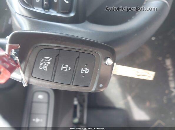 KMHRC8A33PU219054 2023 HYUNDAI VENUE Серебряный Вид панели приборов