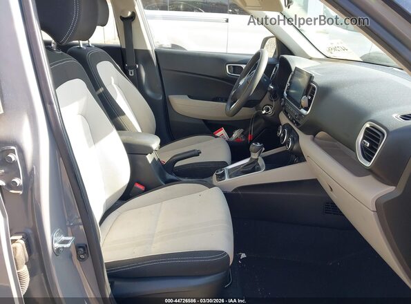 KMHRC8A35LU037768 2020 HYUNDAI VENUE Gray Vista interior delantera