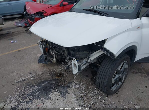 KMHRC8A37MU100323 2021 HYUNDAI VENUE White Vista frontal