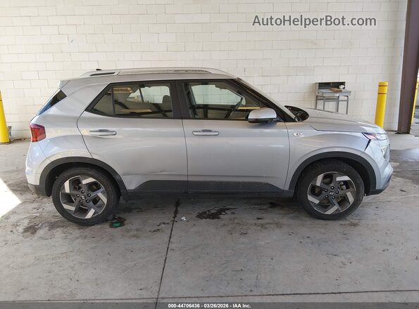 KMHRC8A37NU186170 2022 HYUNDAI VENUE Серебряный Панорамный вид салона 360°