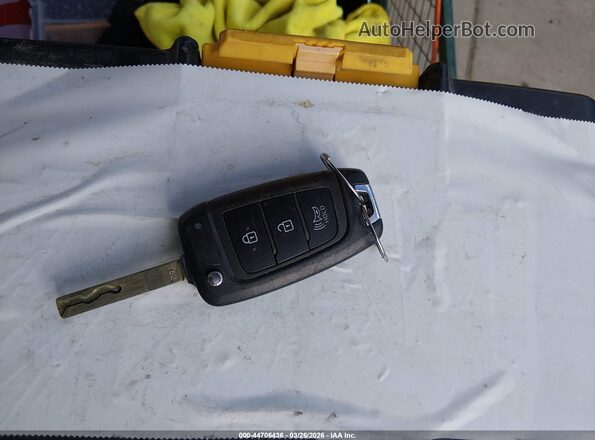 KMHRC8A37NU186170 2022 HYUNDAI VENUE Серебряный Вид панели приборов