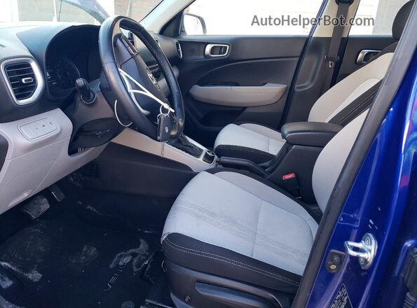 KMHRC8A38MU081734 2021 HYUNDAI VENUE Blue Widok wnętrza z przodu