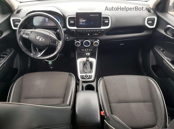 KMHRC8A38PU223844 2023 HYUNDAI VENUE White 